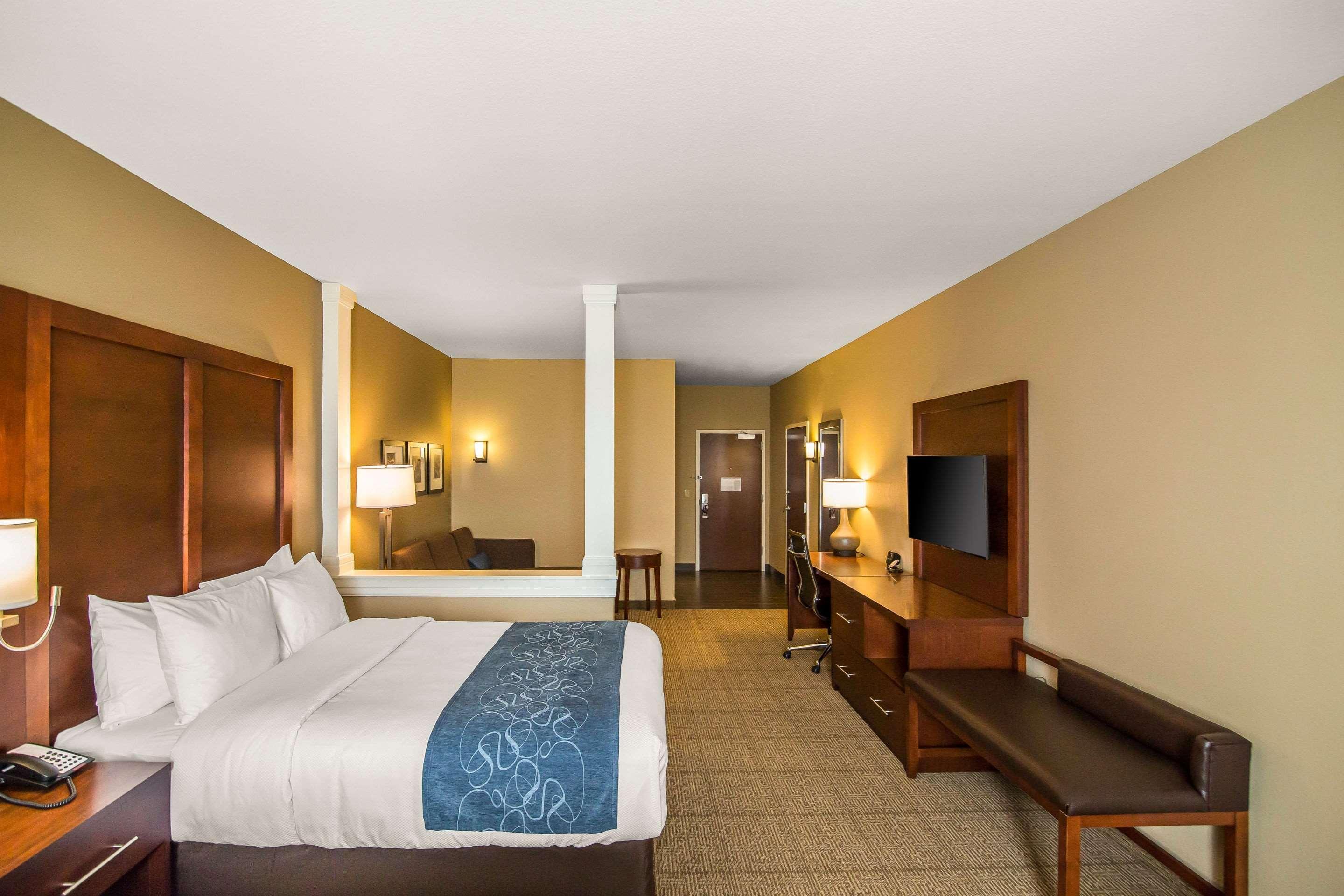 Comfort Suites - Dodge City Kültér fotó