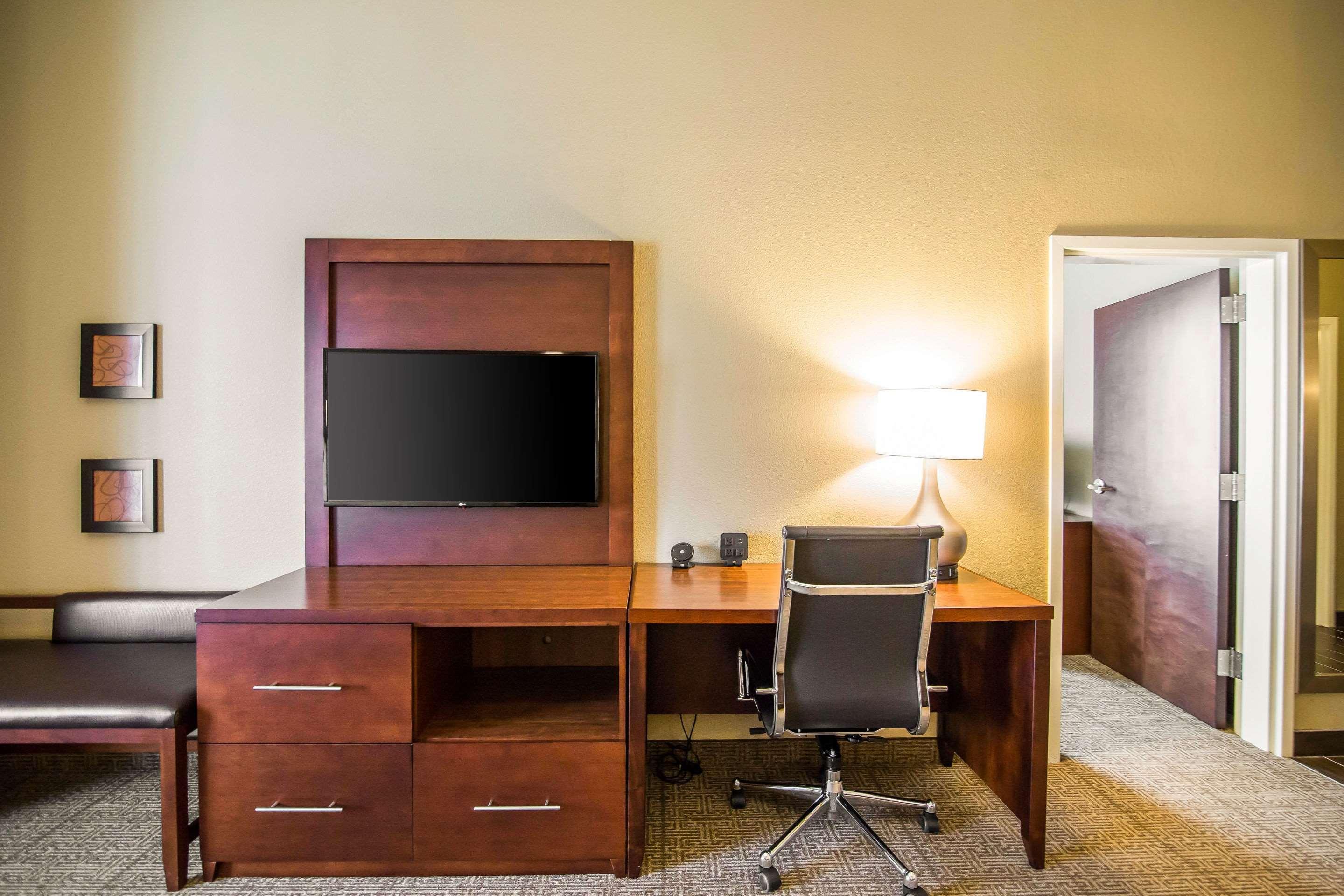 Comfort Suites - Dodge City Kültér fotó