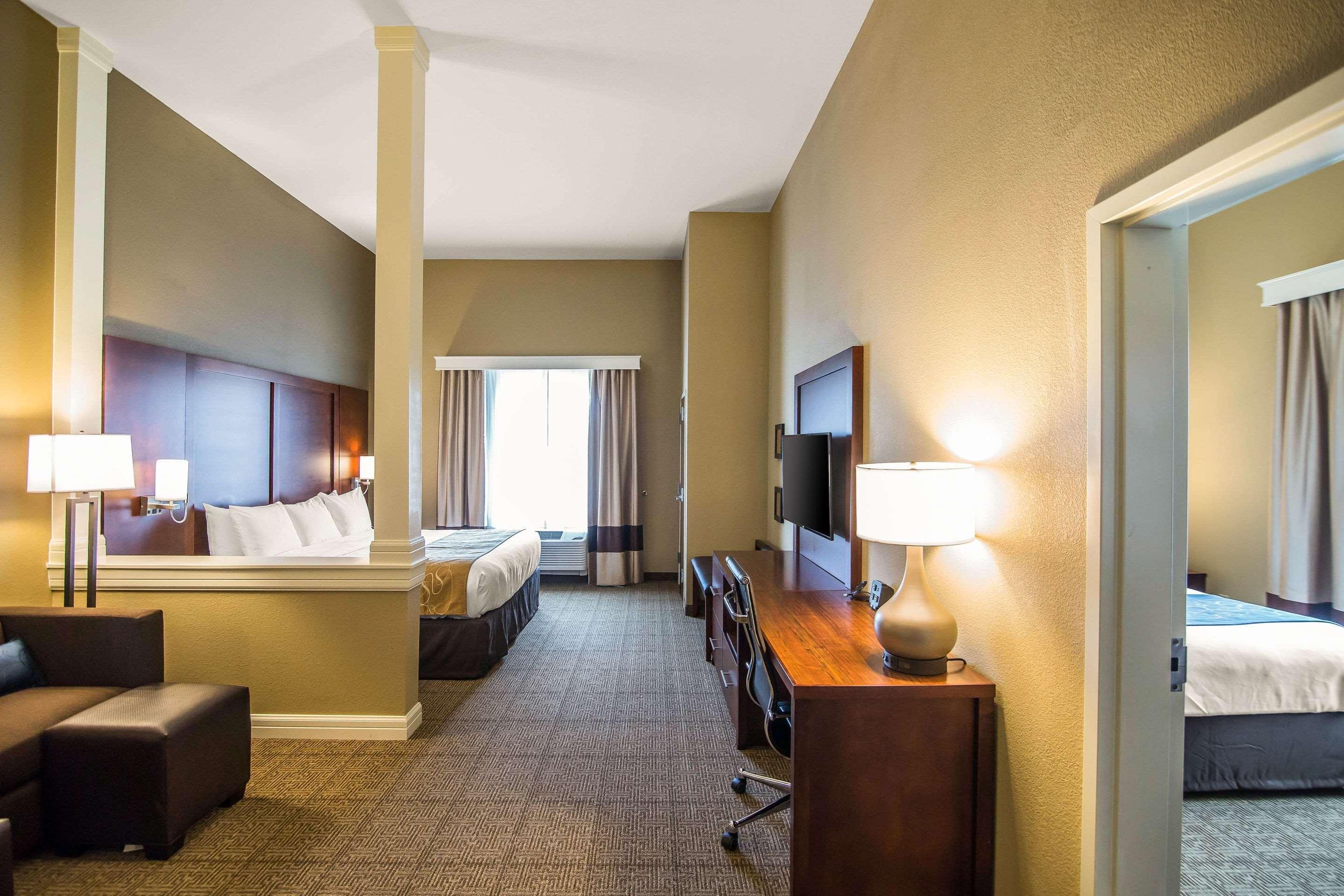 Comfort Suites - Dodge City Kültér fotó