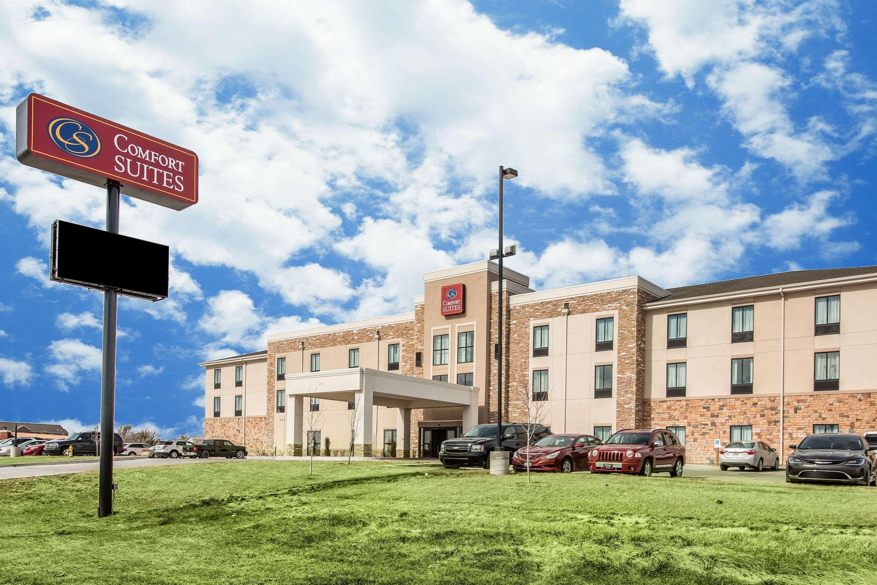 Comfort Suites - Dodge City Kültér fotó
