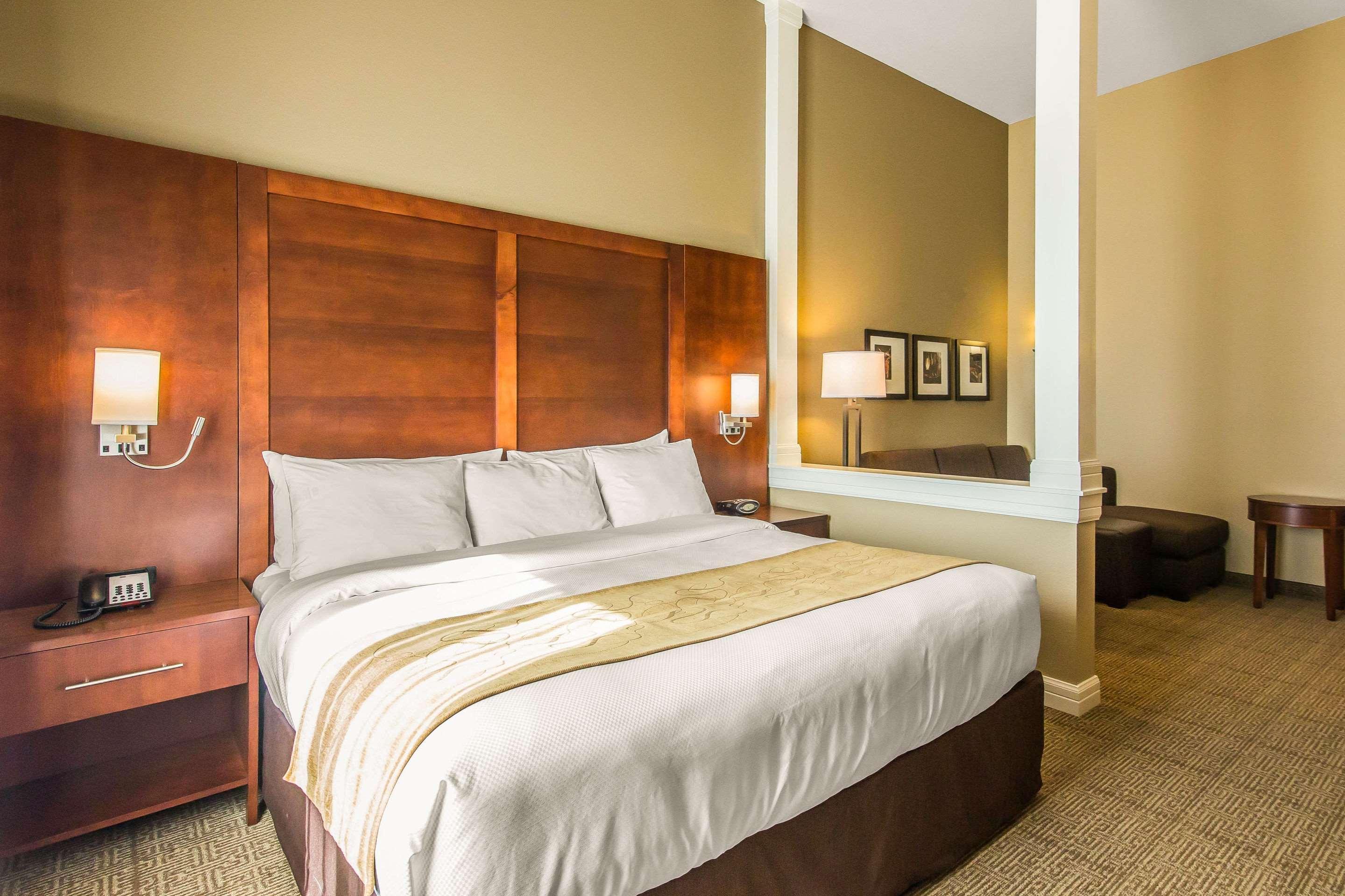 Comfort Suites - Dodge City Kültér fotó