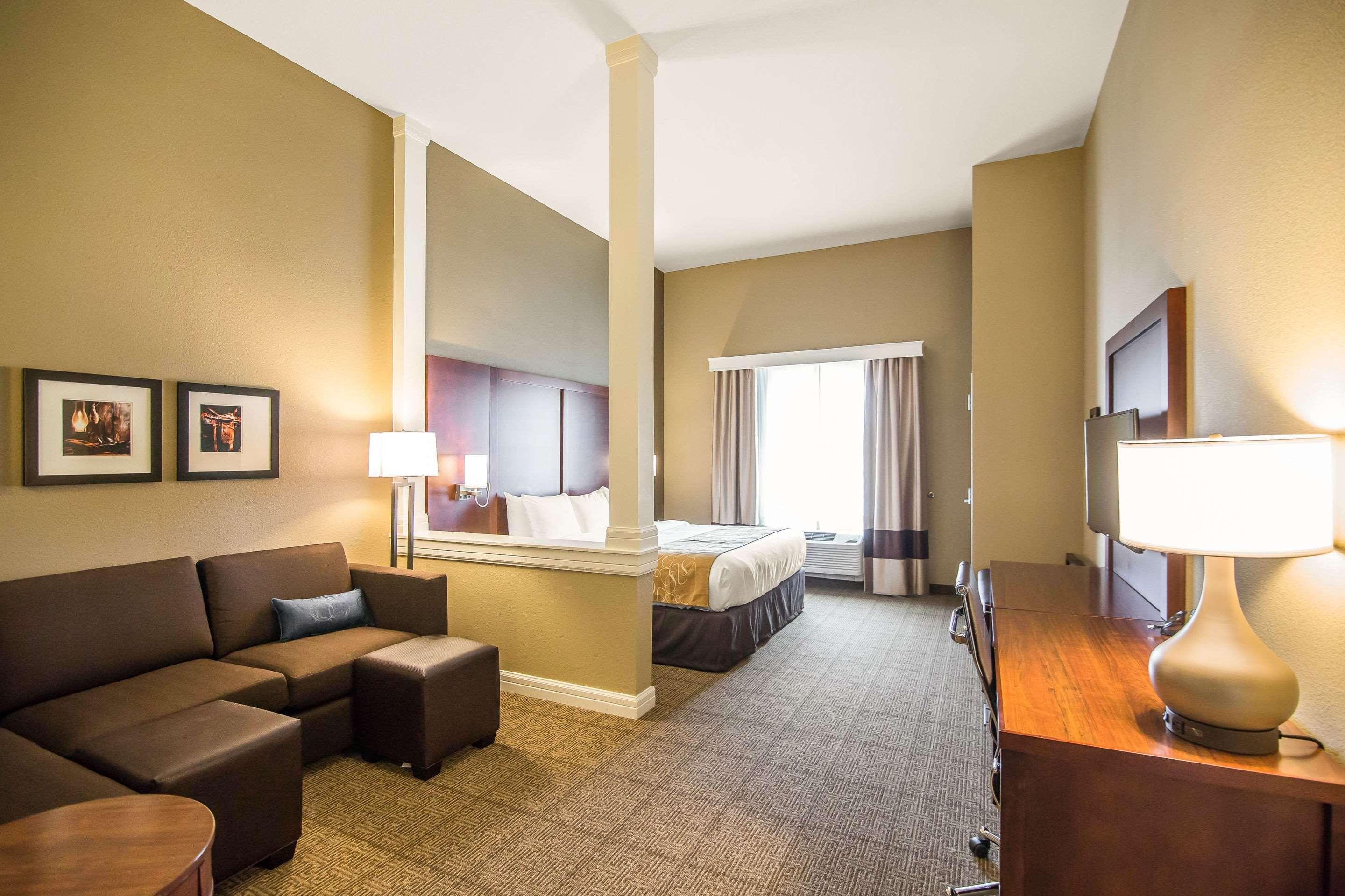 Comfort Suites - Dodge City Kültér fotó