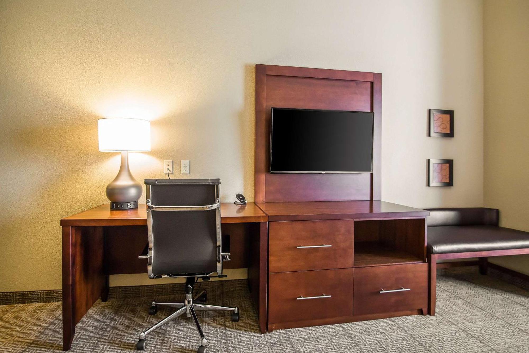 Comfort Suites - Dodge City Kültér fotó