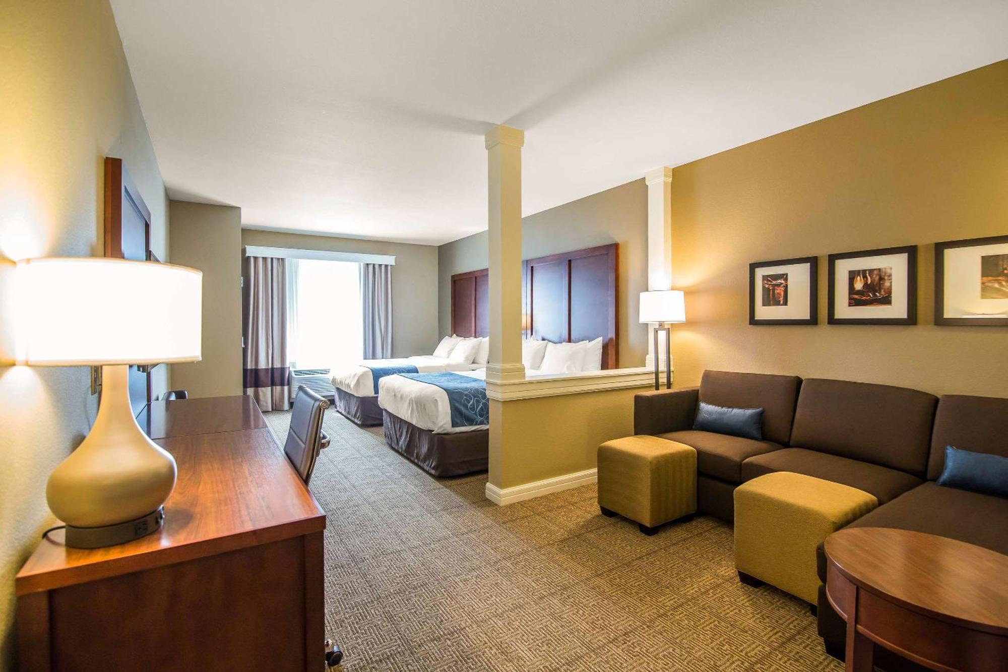 Comfort Suites - Dodge City Kültér fotó