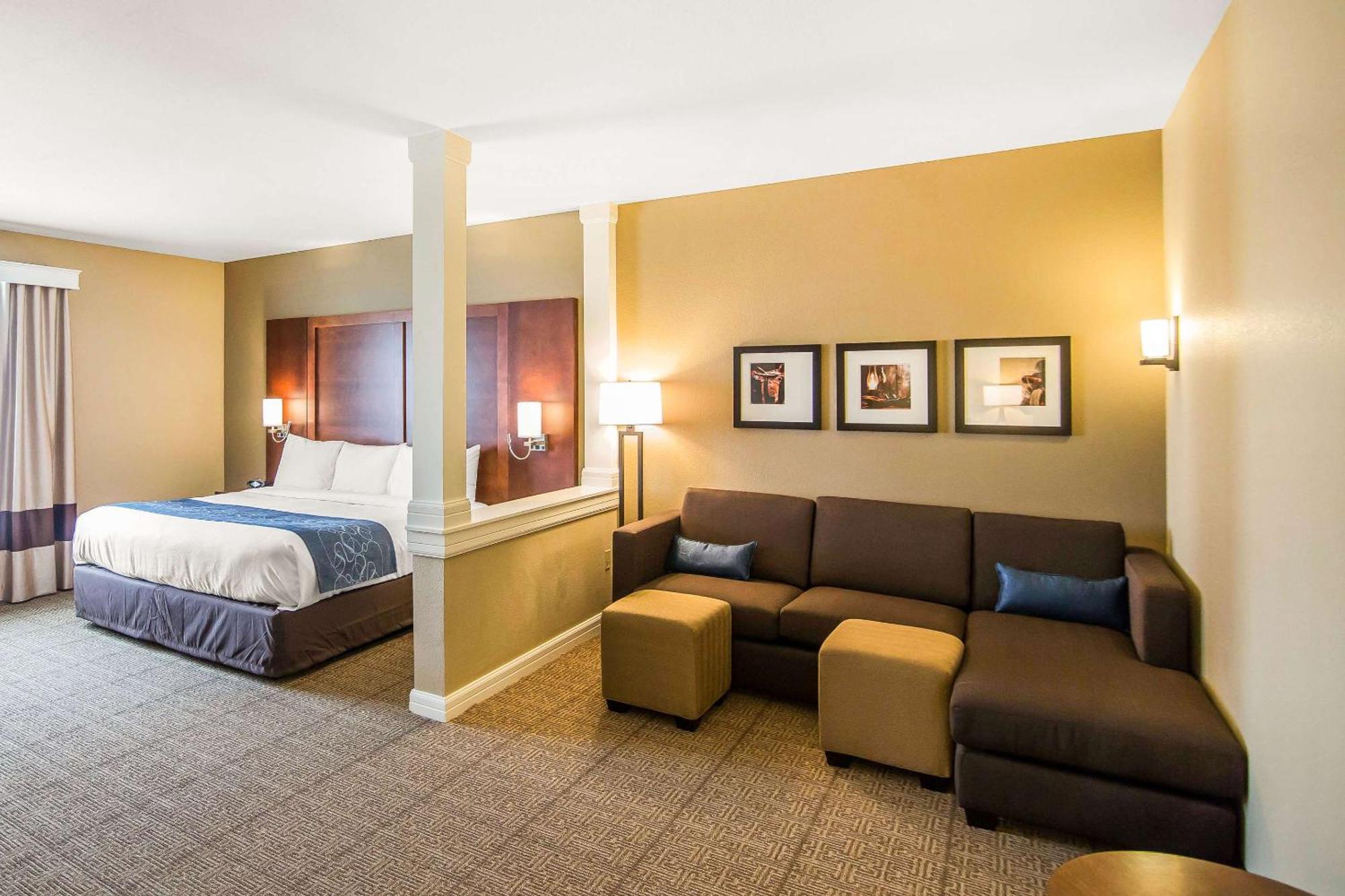 Comfort Suites - Dodge City Kültér fotó