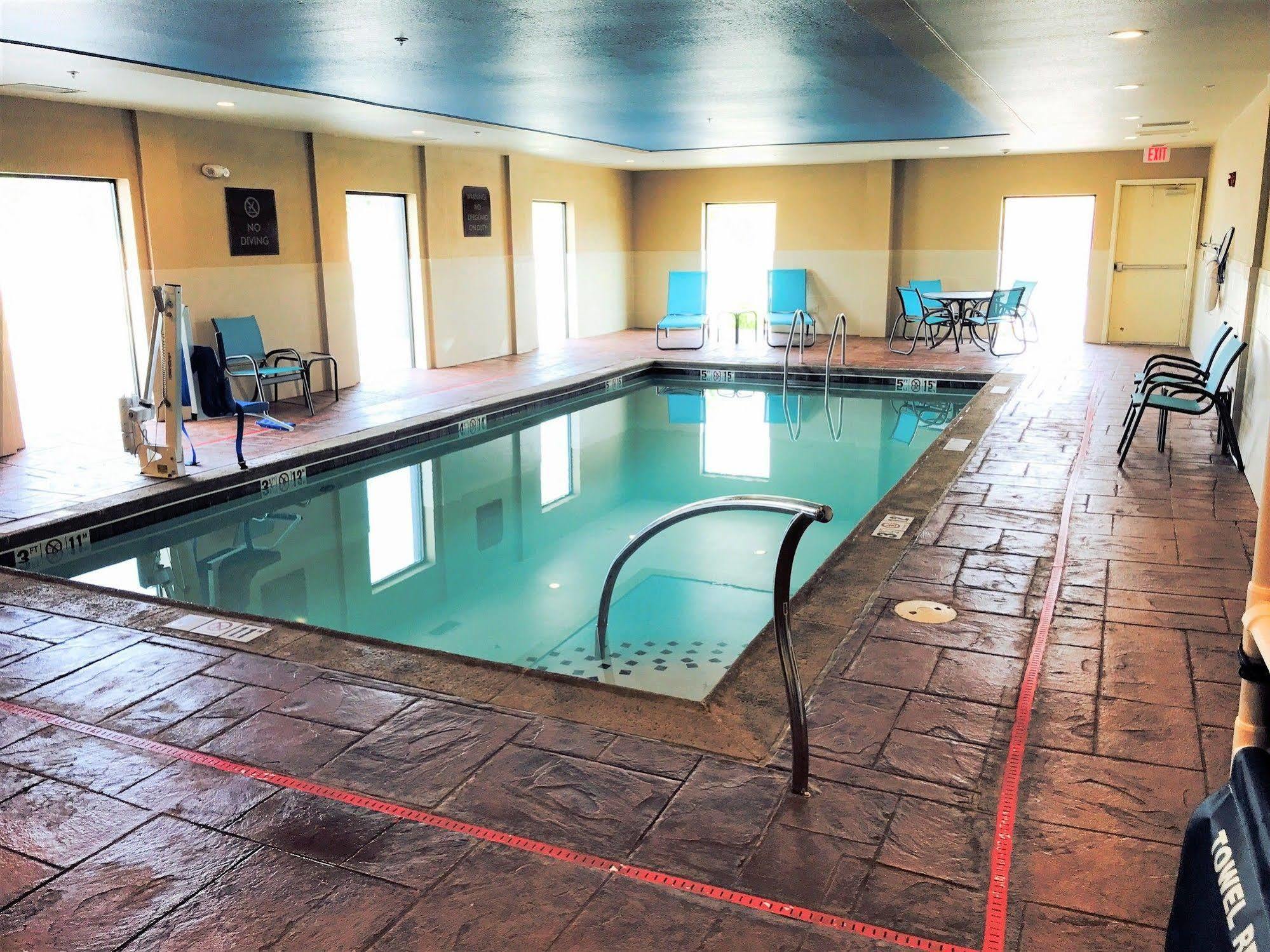 Comfort Suites - Dodge City Kültér fotó